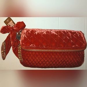 NWT☆JUICY COUTURE☆Oversized Foldover Quilted Velour Bow Clutch☆Beautiful☆Rare☆